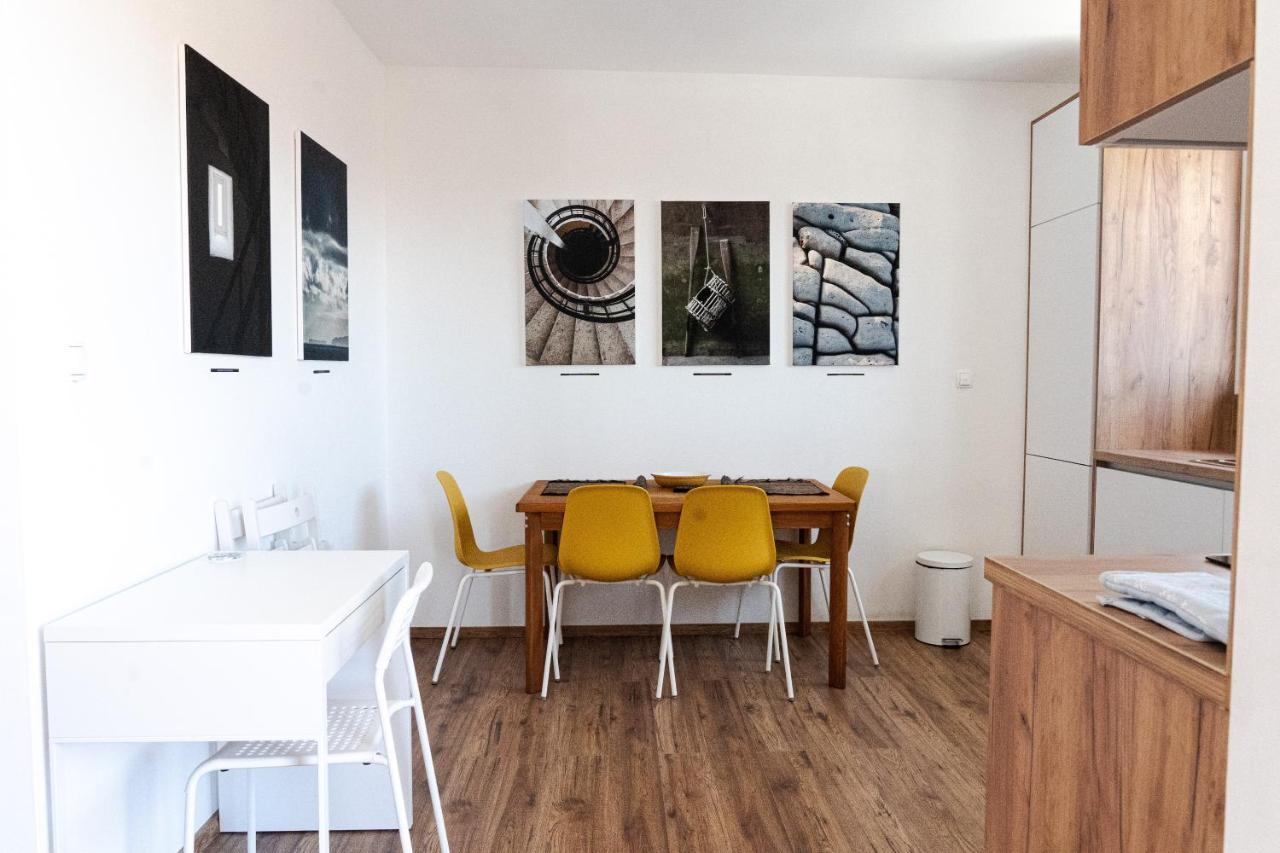 Station 22 - Brand New Apartment With A Terrace And Private Parking Vir Exterior photo